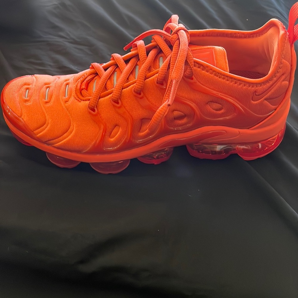Nike womens air vapor max plus